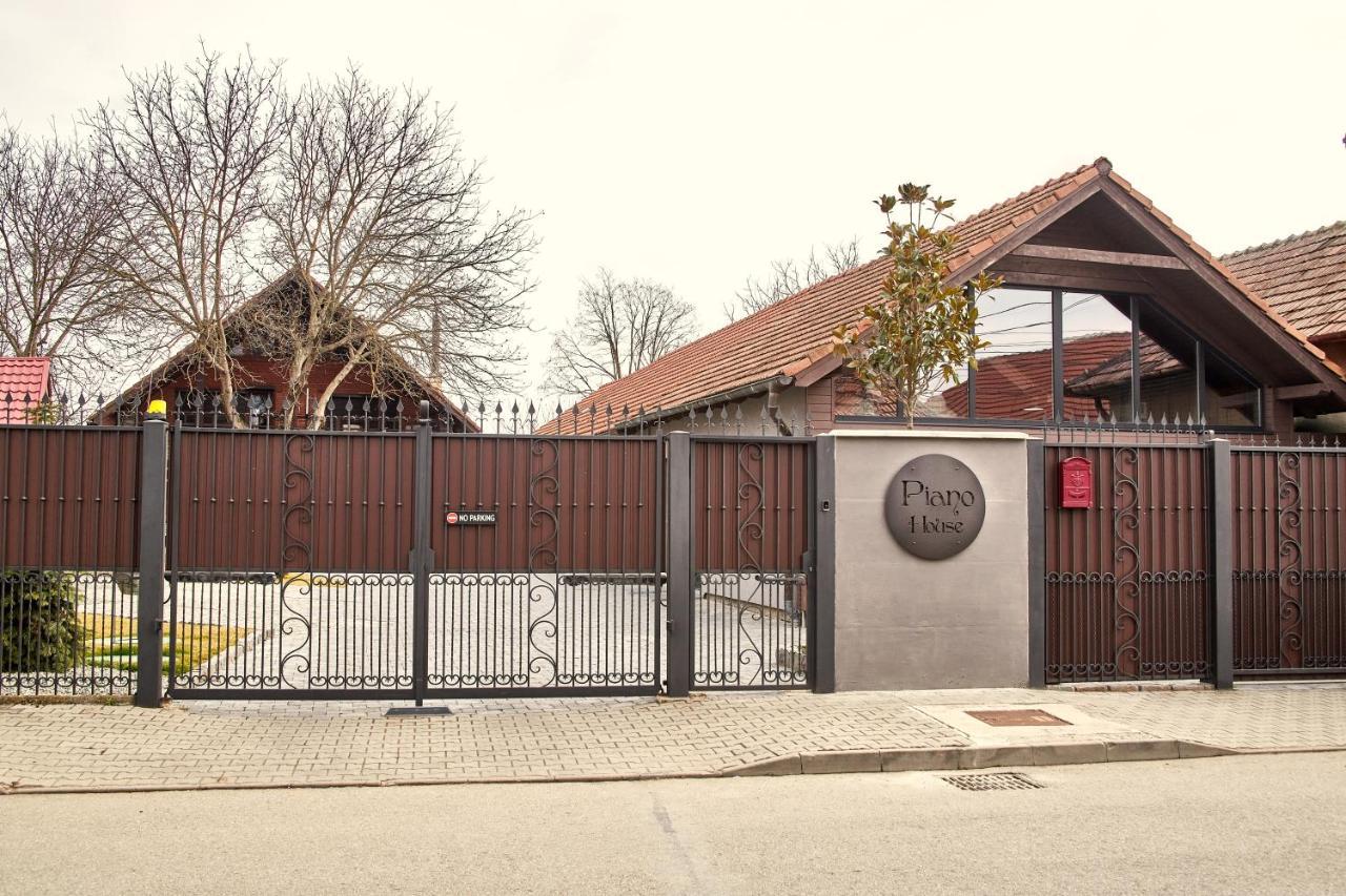 Apartament Travel La Casa Piano House,Cu Parcare アルバ・ユリア エクステリア 写真